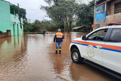 Ciclone que se formou no Rio Grande do Sul se afasta após ventania no litoral