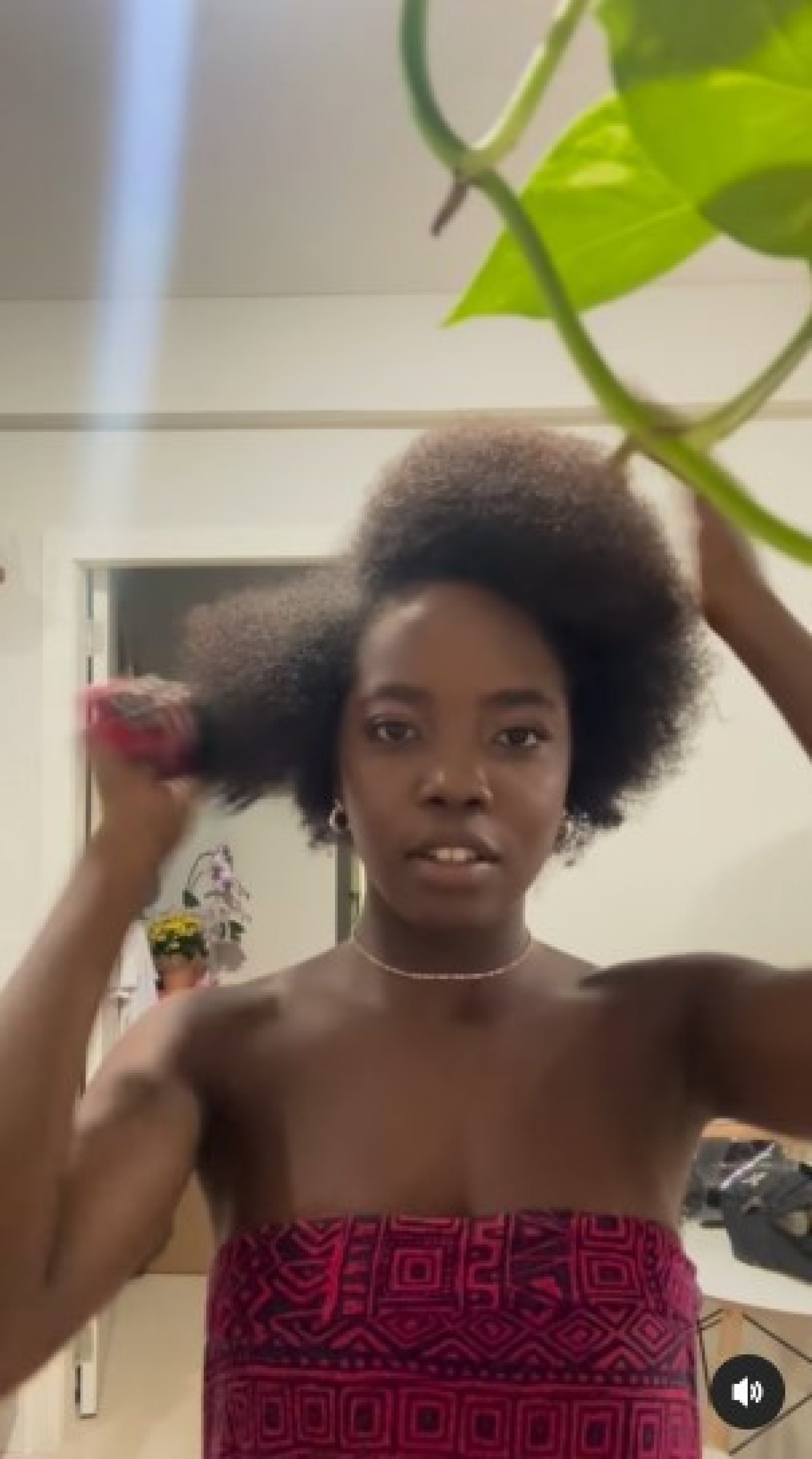 Clara Moneke - Reprodução/Instagram