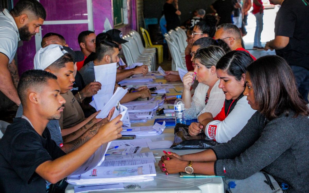 Alguns candidatos j&aacute; entregaram a documenta&ccedil;&atilde;o. O prazo foi prorrogado at&eacute; o dia 28 de julho, sexta-feira