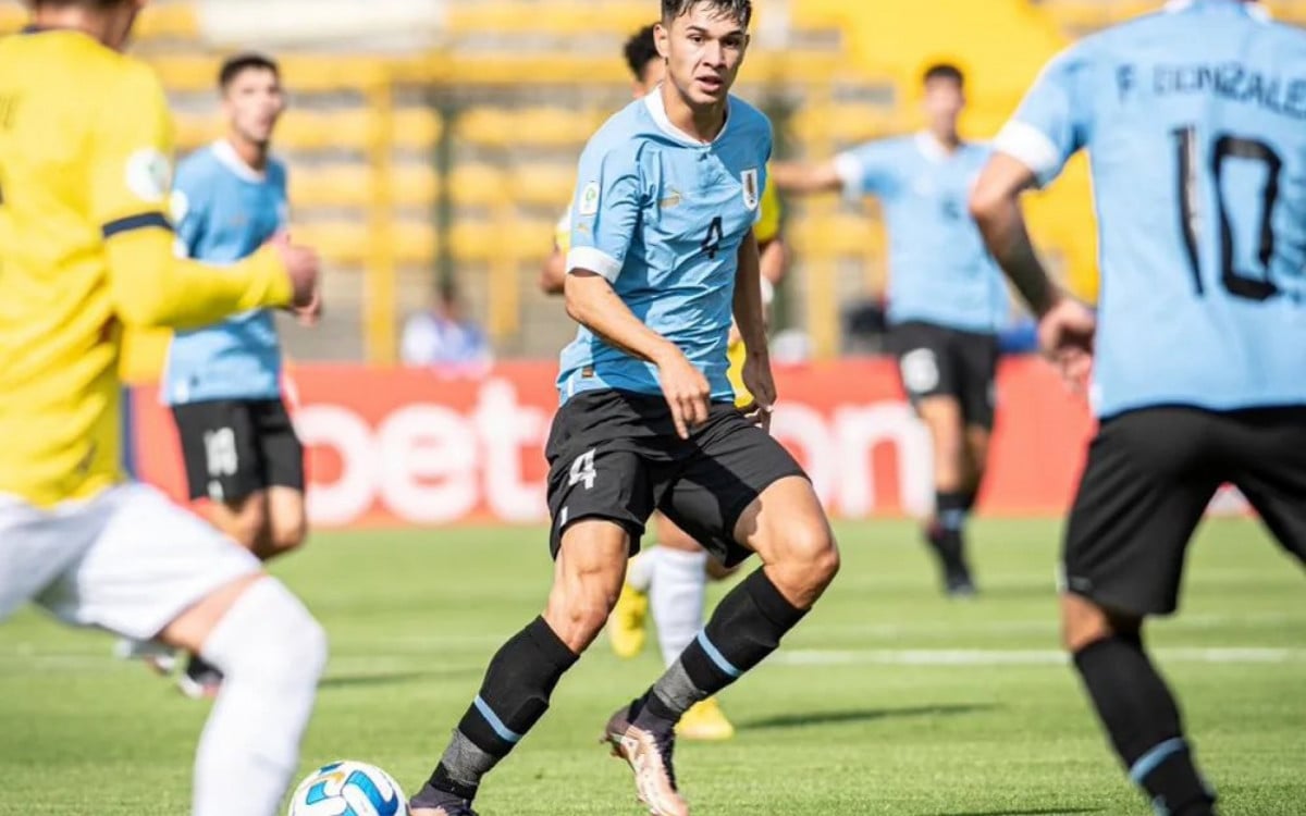 Mateo Ponte, lateral-direito do Botafogo - Divulgação / seleção uruguaia