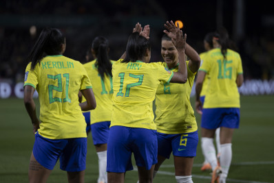 Fifa vê candidatura do Brasil para sediar Copa feminina 'com muita simpatia', diz Ana Moser