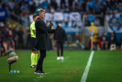 'Está fora da casinha', afirma Renato Gaúcho sobre a boa fase do Botafogo no Brasileirão