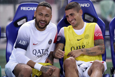 Com Neymar no banco, PSG leva virada do Cerezo Osaka em amistoso no Japão