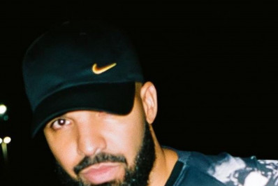 Drake compra anel que pertenceu a Tupac por mais de US$ 1 milhão