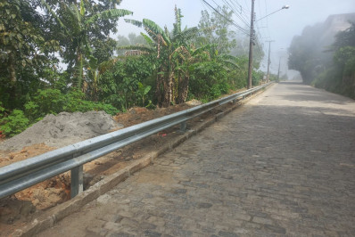 DER-RJ interdita Estrada Velha da Estrela para trânsito pesado