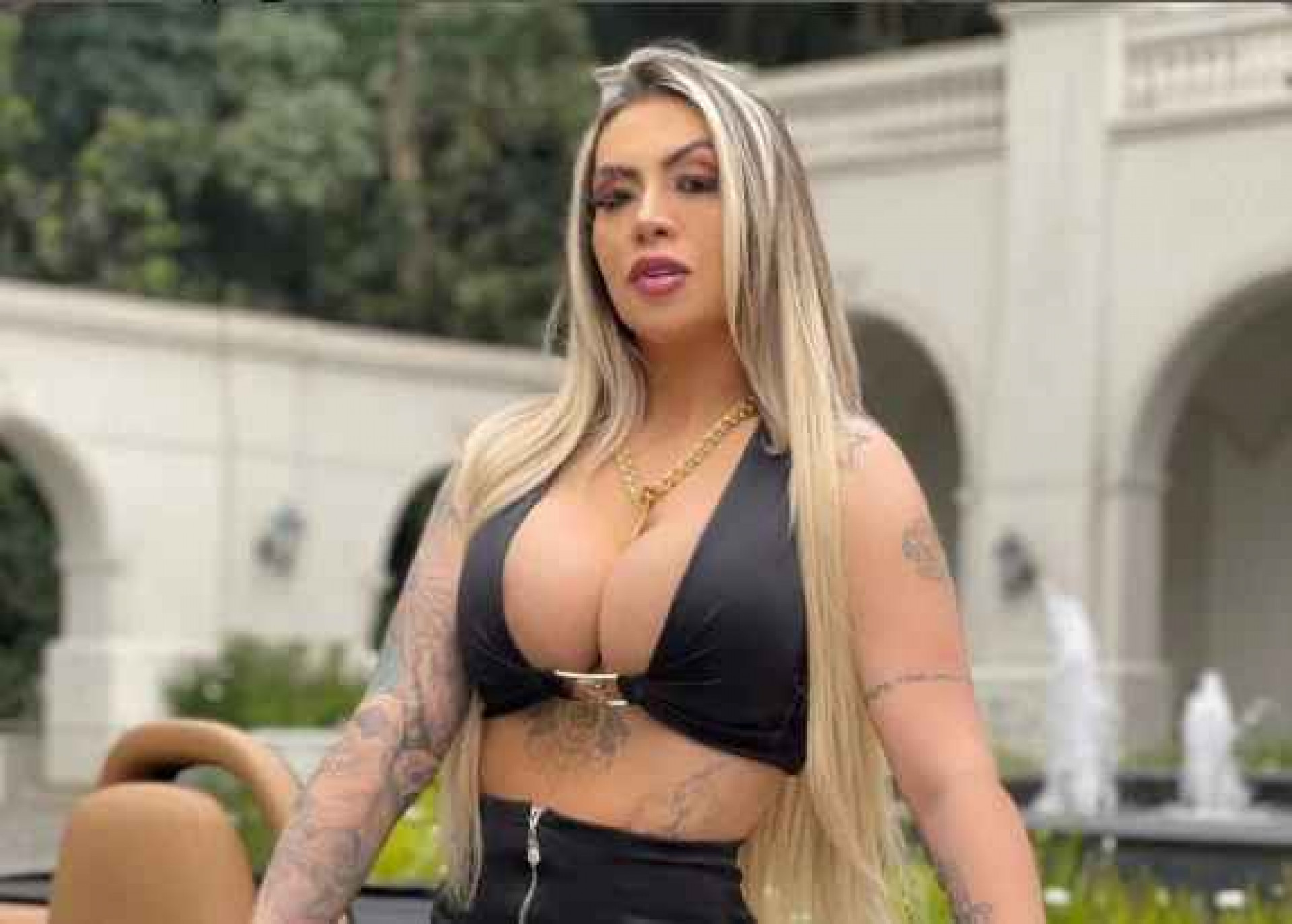 Lucas Souza e Juju Ferrari em A Fazenda
 - Foto reprodução internet