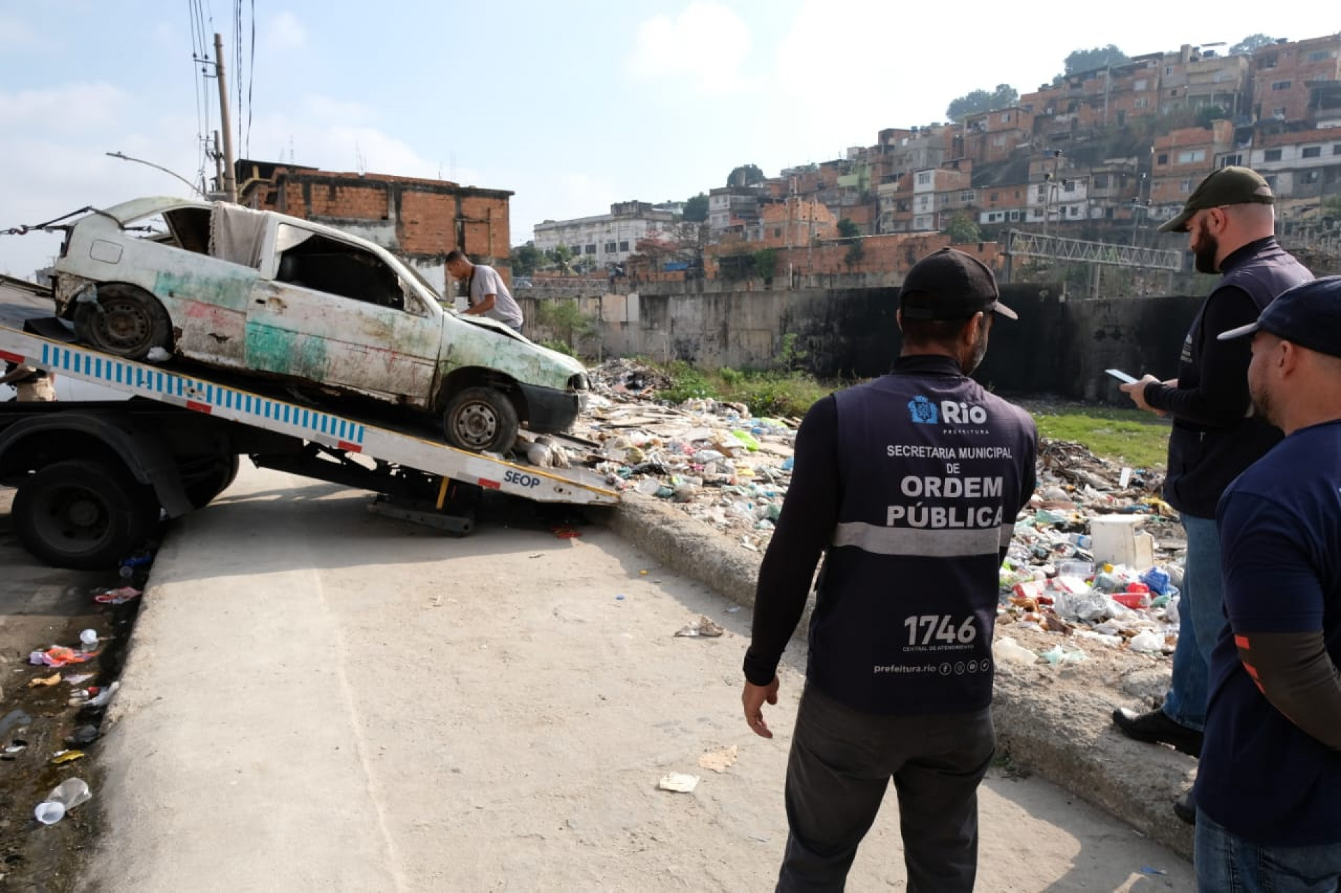Seop com apoio da PM faz operação na Favela do Metrô - Pedro Ivo / Agência O Dia