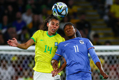 Seleção vacila na bola parada e acaba derrotada pela França na Copa do Mundo feminina