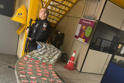 PM apreende mochila com grande quantidade de drogas na Zona Portuária