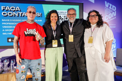 Brasileiros consomem mais de 20h semanais no TikTok e redes sociais, aponta pesquisa