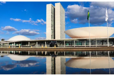 Semana tem hacker na CPMI do Golpe, julgamento sobre drogas no STF e marco temporal no Senado