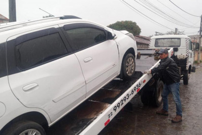 Veículo suspeito de envolvimento em crime de roubo de carga é encontrado em Rio das Ostras