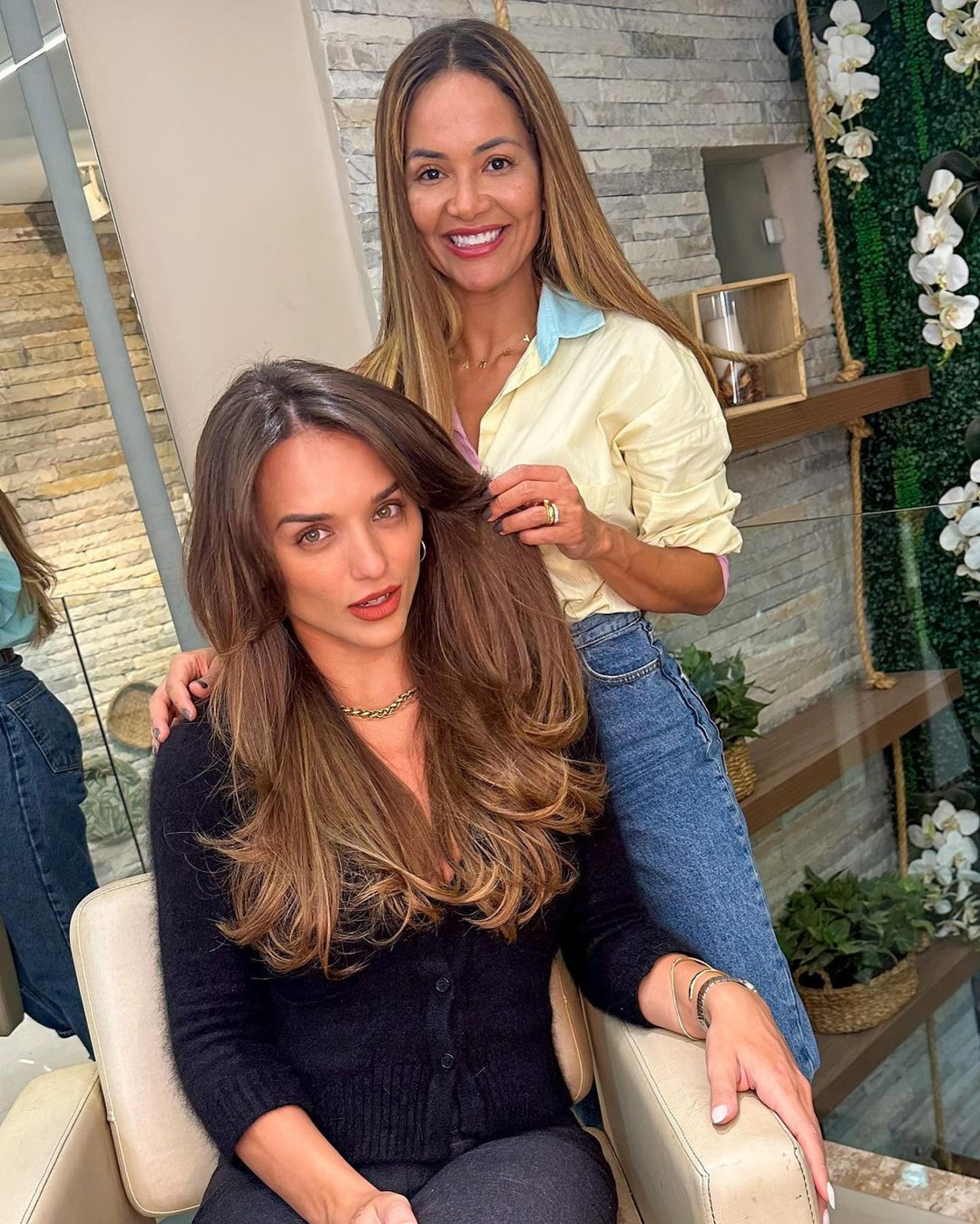 Rafa Kalimann coloca extensões no cabelo - Reprodução/Instagram