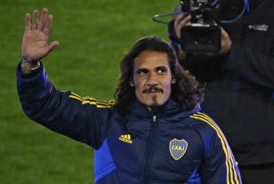 Com festa em La Bombonera, Boca Juniors apresenta Edinson Cavani