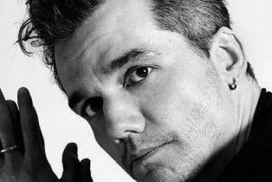 Ator Wagner Moura participa de protesto em apoio à greve em Hollywood