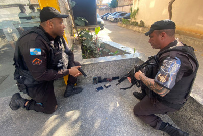 Policiais prendem acusado de praticar roubos na Zona Oeste