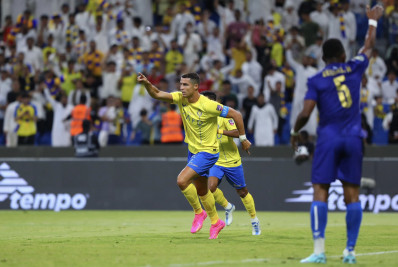 Vídeo: Cristiano Ronaldo comemora gol com Luís Castro em vitória do Al-Nassr