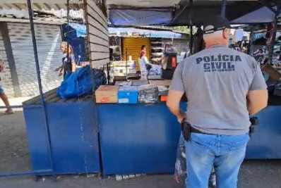 Polícia Civil apreende produtos falsificados durante operação na Pavuna