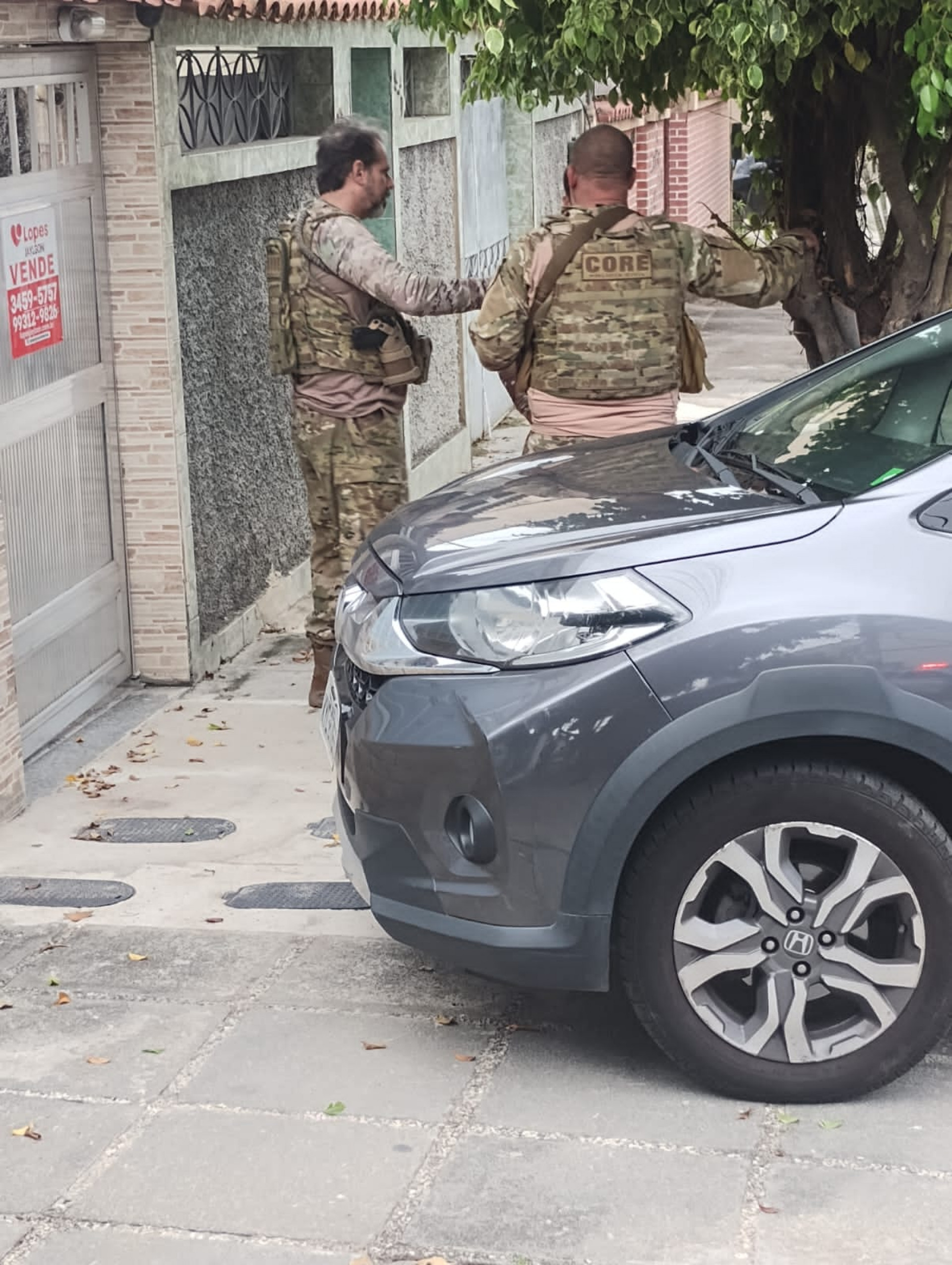 Responsáveis pela ação não foram localizados e ninguém ficou ferido