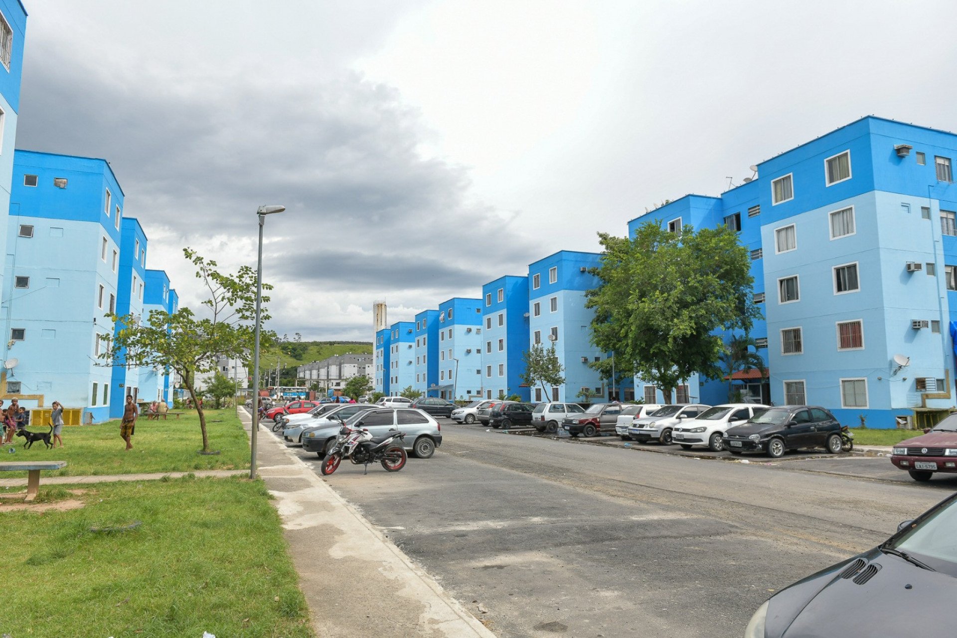 Parque Valdariosa, em Queimados, que tem 1500 apartamentos e já está com 85% da reforma feita - Reprodução