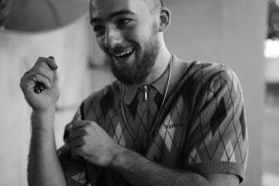 Site afirma que Angus Cloud deixou três filmes gravados antes de falecer