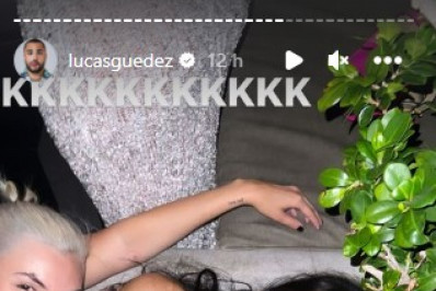 Marina Sena dorme enquanto Anitta dança em boate na Grécia