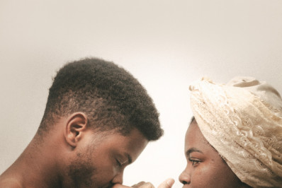 Teatro Firjan SESI Caxias tem show e espetáculo teatral no fim de semana 