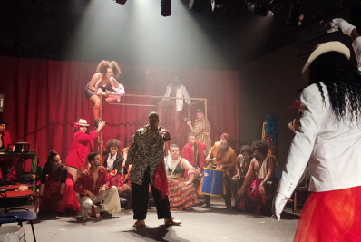 Escola de Teatro Martins Pena promove apresentações gratuitas no Centro do Rio