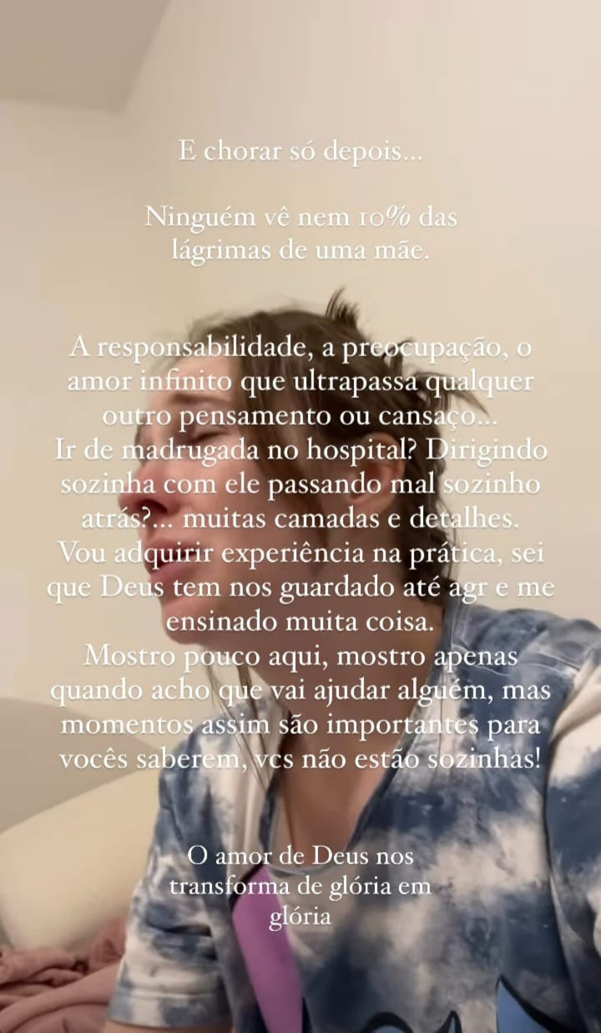 Sammy Sampaio chorou ao comentar dificuldades da maternidade - Reprodução/Instagram