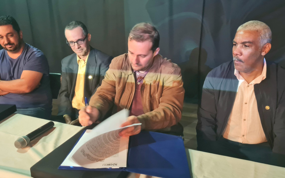 Assinatura aconteceu na última sexta (28)