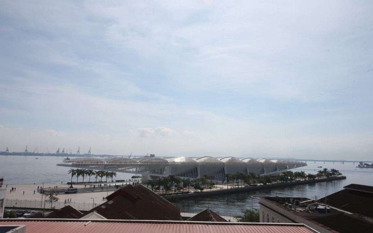 Vista proporcionada pelo mirante do Mosteiro de São Bento, no Centro - Cleber Mendes / Agência O Dia