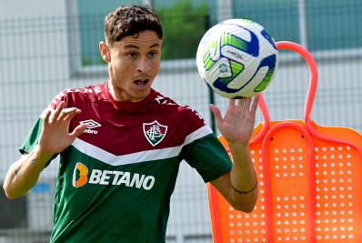 Primeiro gol em dois anos solidifica volta por cima de Diogo Barbosa no Fluminense