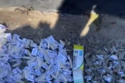 Carga de drogas é encontrada por PMs dentro de tonel em Resende