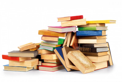 São Paulo troca livros do MEC por material digital: 'Passam os slides e o aluno anota', diz secretário