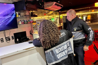 Procon e Ordem Pública fiscalizam estabelecimentos em área nobre da cidade