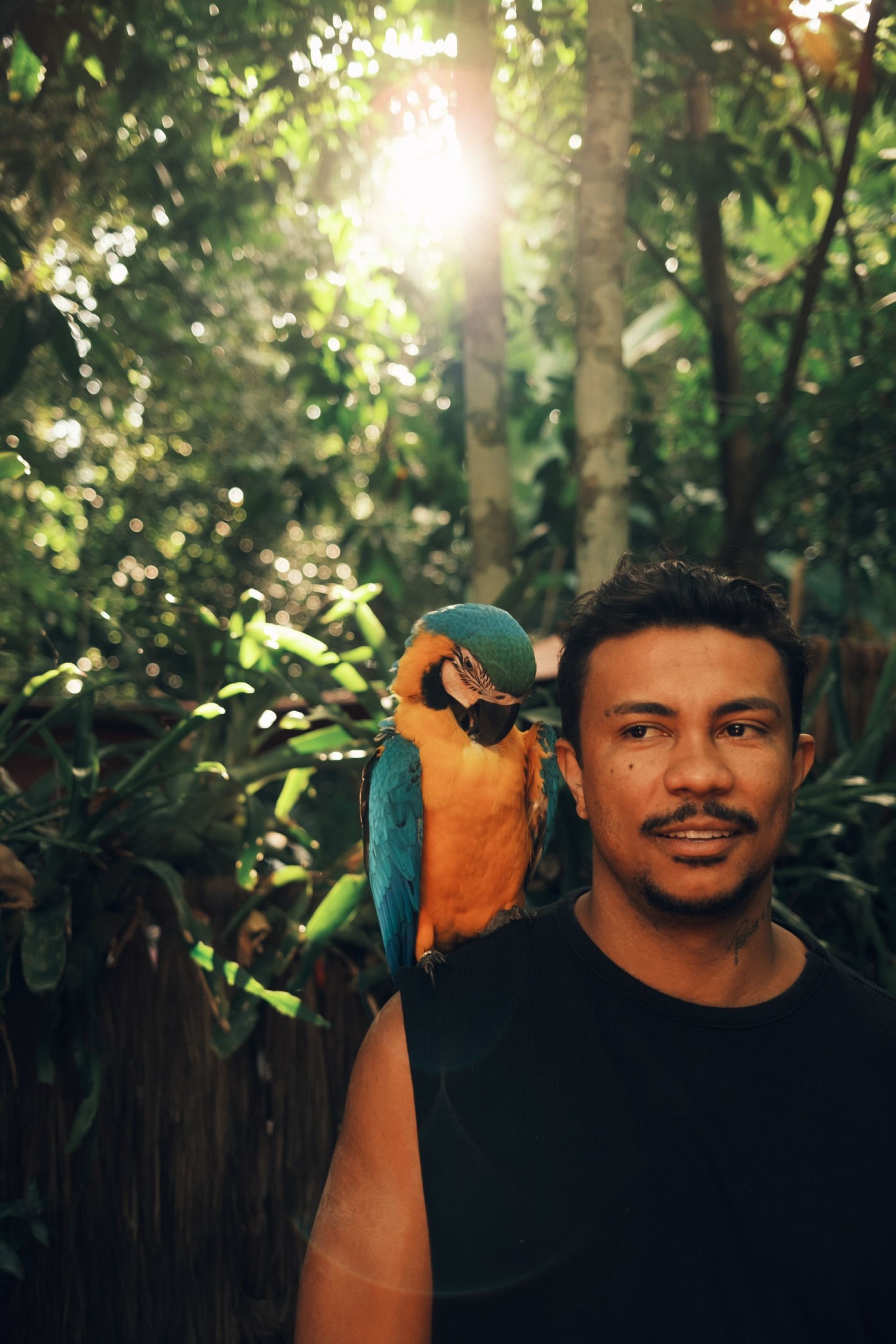 Xamã visita comunidade indígena