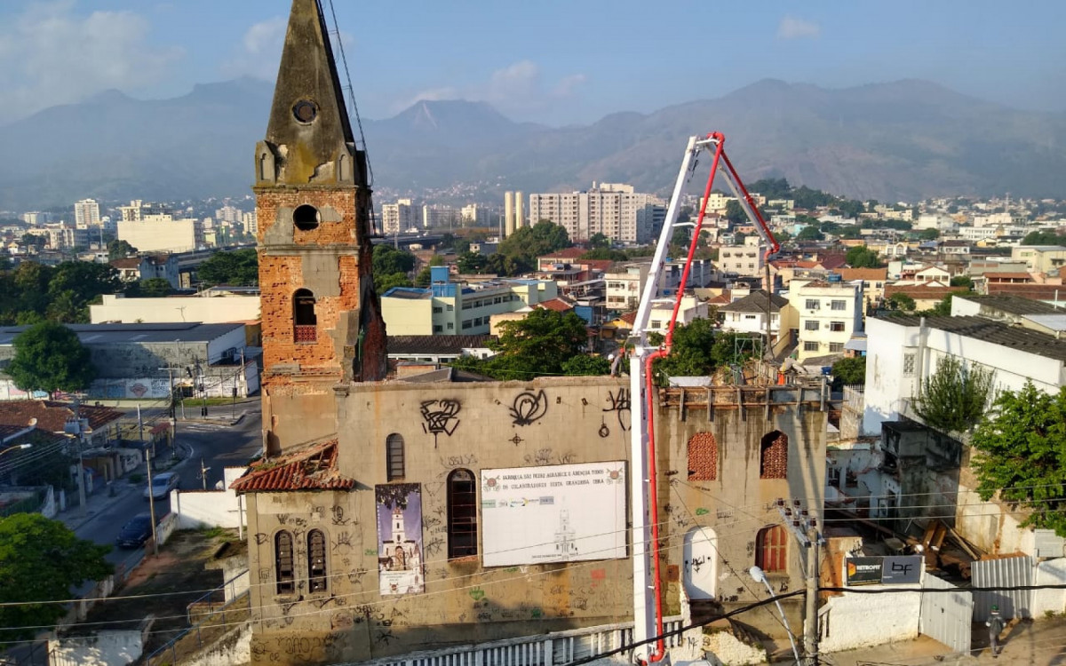 A centenária Igreja São Pedro Apóstolo, no bairro do Encantado, Zona Norte, passa por obras de restauração  - Divulgação / Igreja São Pedro Apóstolo