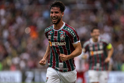 Martinelli comemora a marca de 150 jogos pelo Fluminense: 'Que venham muitos mais'