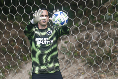 Gatito se alegra com titularidade na Sul-Americana: 'Ajudar com a experiência'