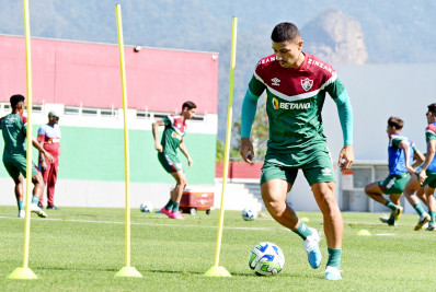 Fluminense aguarda proposta oficial do Liverpool, mas deve manter 'jogo duro' por André