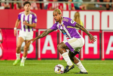 Ex-atacante do Flamengo recebe críticas por passagem em clube espanhol: 'Negócio desastroso'