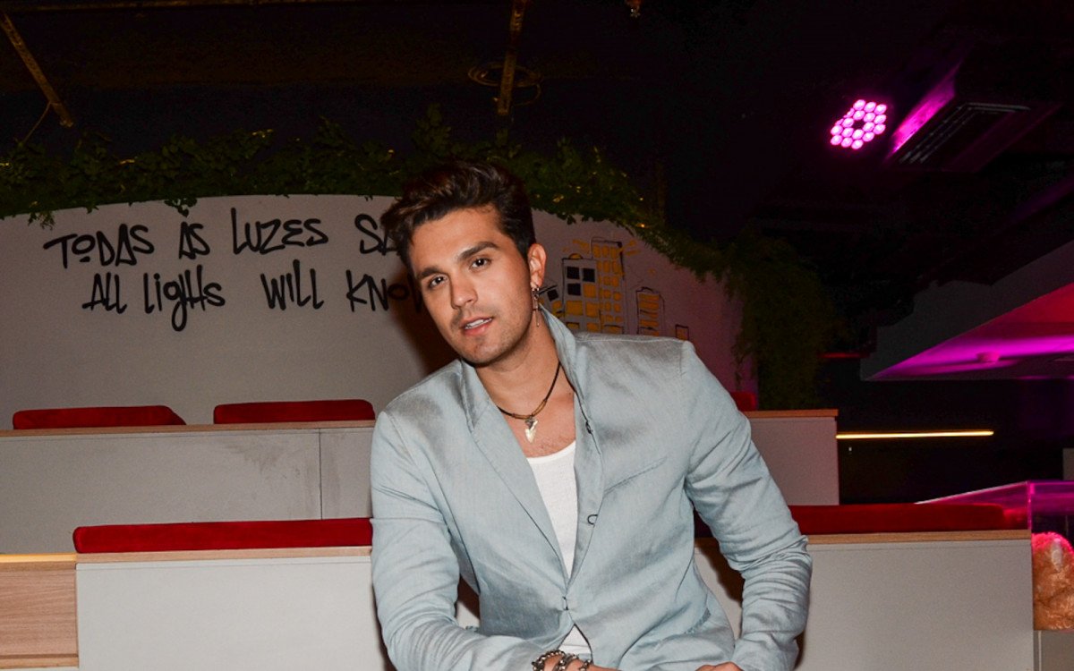 Luan Santana d&aacute; detalhes da vida &iacute;ntima