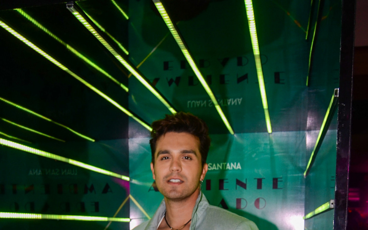 Luan Santana inaugura escrit&oacute;rio em S&atilde;o Paulo