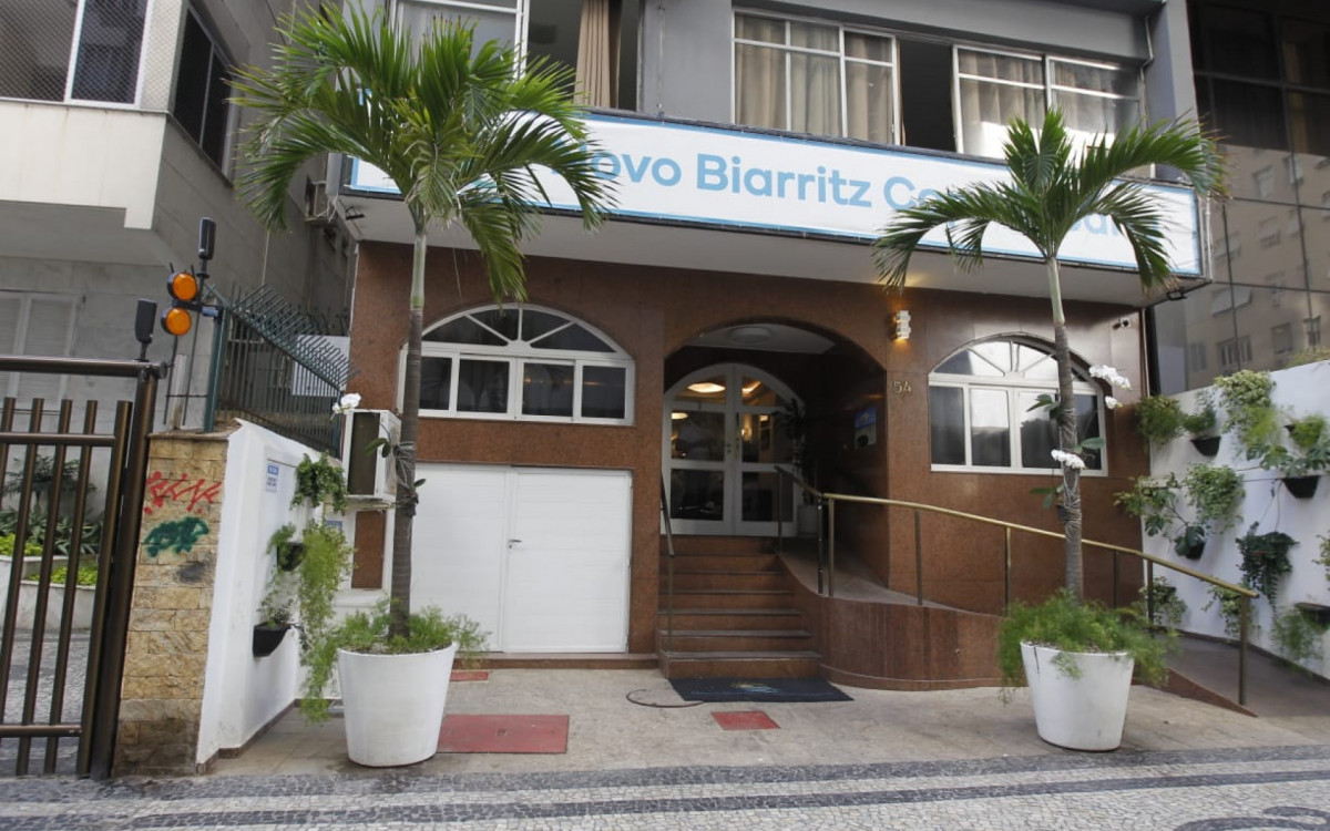 Ator Sidney Sampaio caiu do primeiro andar de um hotel em Copacabana, na Zona Sul do Rio