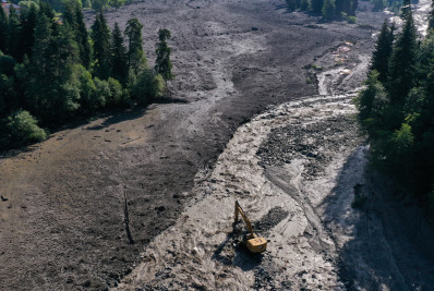 Sobe para onze o número de mortos após deslizamento de terra na Geórgia