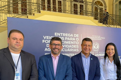 Areal recebe veículos em solenidade promovida pelo Governo do Estado