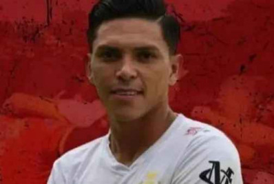 Jogador de Futebol morre ao ser atacado por crocodilo em rio