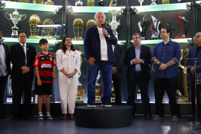 Zico aprova projeto de estádio próprio do Flamengo: 'Tem que aplaudir'