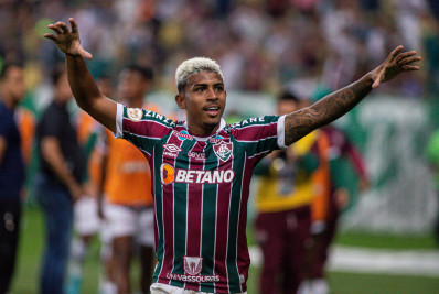 John Kennedy comemora fim do jejum no Maracanã: 'Sensação inexplicável'