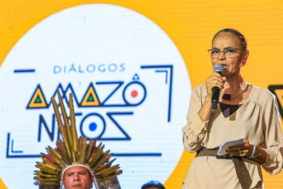 Mesmo se zerar desmate, é preciso reduzir emissões, diz Marina Silva